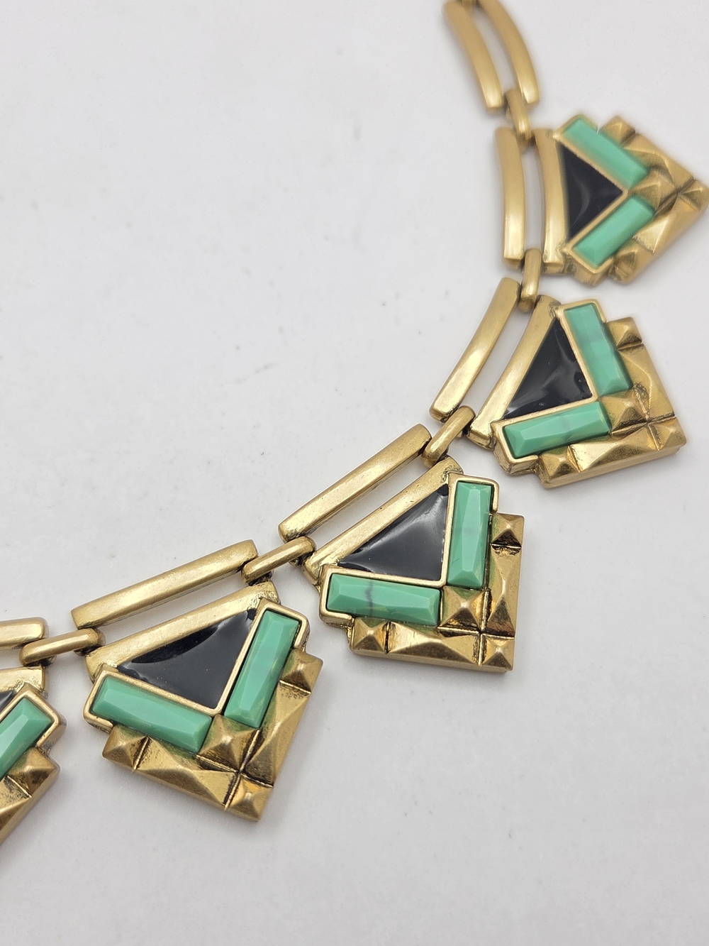 Stella & Dot Art Deco Statement Necklace Gold Tone Green Black Geometric 21" - Picture 11 of 16